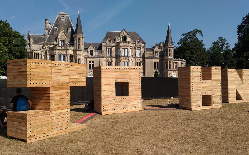 Le château de Beauregard pendant le festival, à Hérouville-Saint-Clair