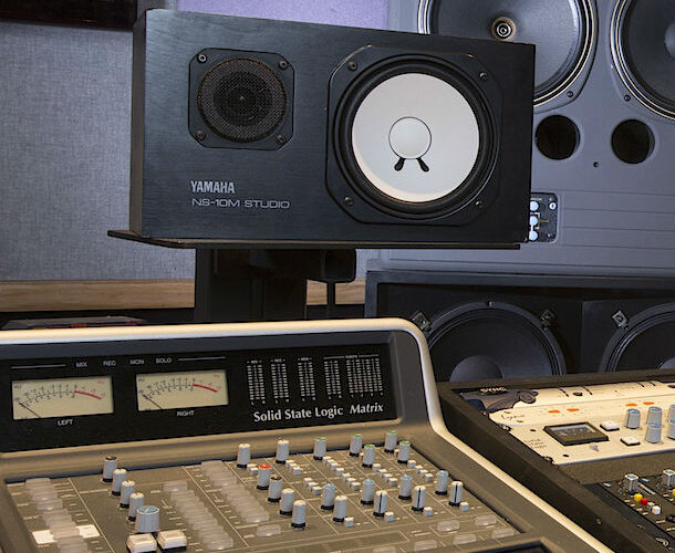 Enceinte de monitoring Yamaha NS-10