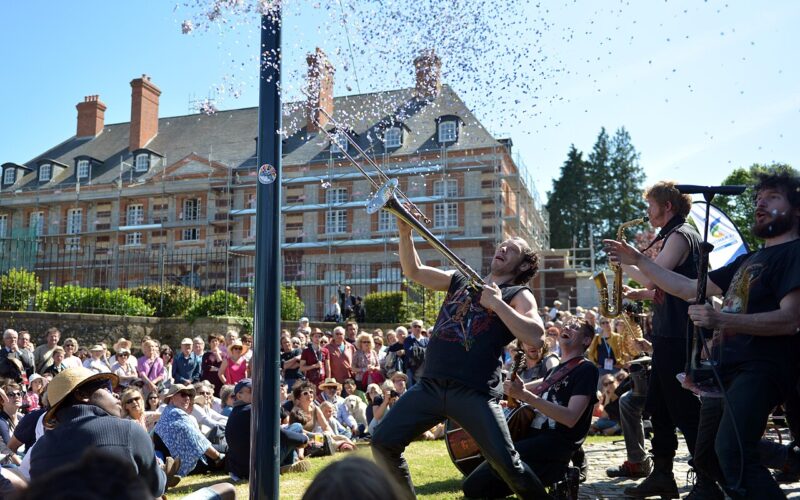 Fanfare à Jazz sous les pommiers, à Coutances