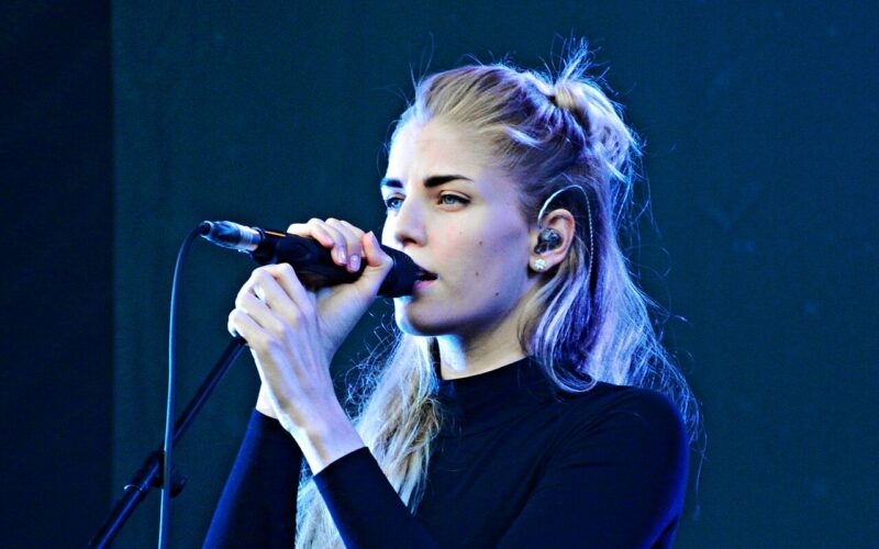 London Grammar en concert au Main Square Festival d’Arras en 2014