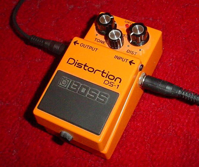 Pédale de distorsion Boss DS-1