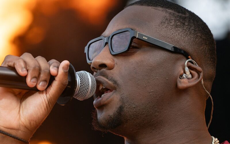 Le rappeur SDM sur scène