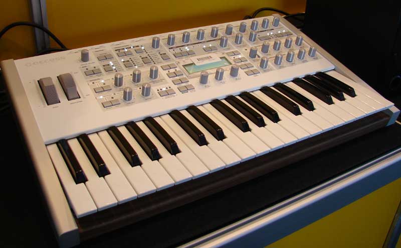 Synthétiseur Access Virus TI